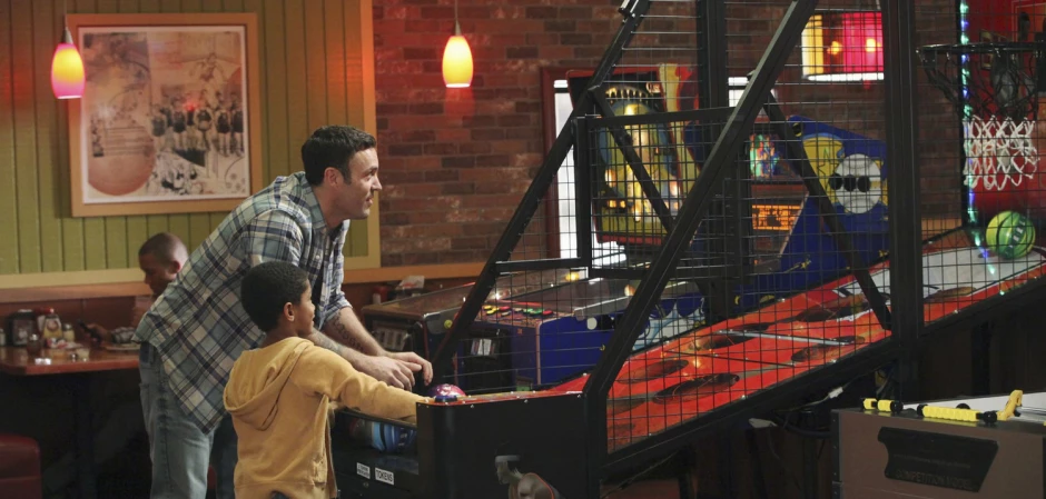 Кадры Отчаянные домохозяйки 7 сезон 14 эпизод