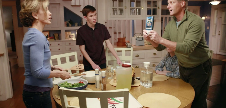 Кадры Отчаянные домохозяйки 8 сезон 10 эпизод