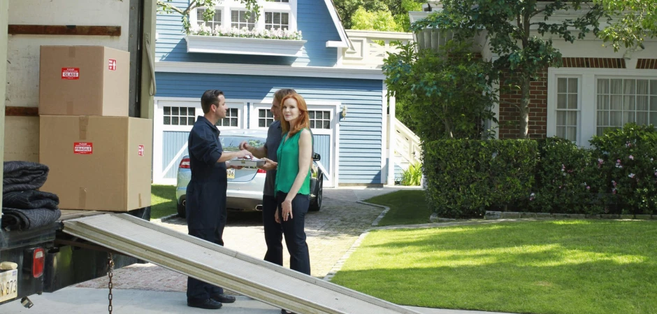 Кадры Отчаянные домохозяйки 8 сезон 23 эпизод