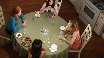 Кадры Отчаянные домохозяйки 8 сезон 23 эпизод