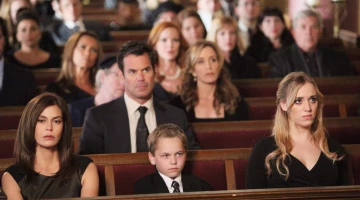 Кадры Отчаянные домохозяйки 8 сезон 17 эпизод