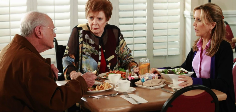 Кадры Отчаянные домохозяйки 7 сезон 13 эпизод