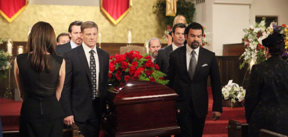 Кадры Отчаянные домохозяйки 8 сезон 17 эпизод