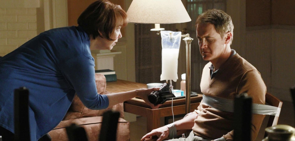 Кадры Отчаянные домохозяйки 7 сезон 22 эпизод