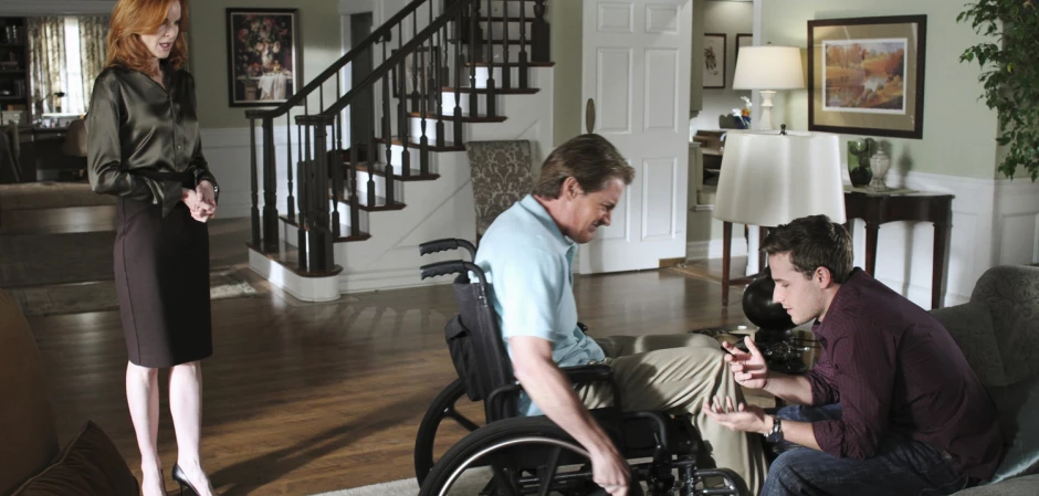 Кадры Отчаянные домохозяйки 6 сезон 22 эпизод