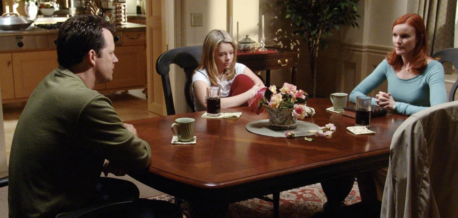 Кадры Отчаянные домохозяйки 1 сезон 8 эпизод