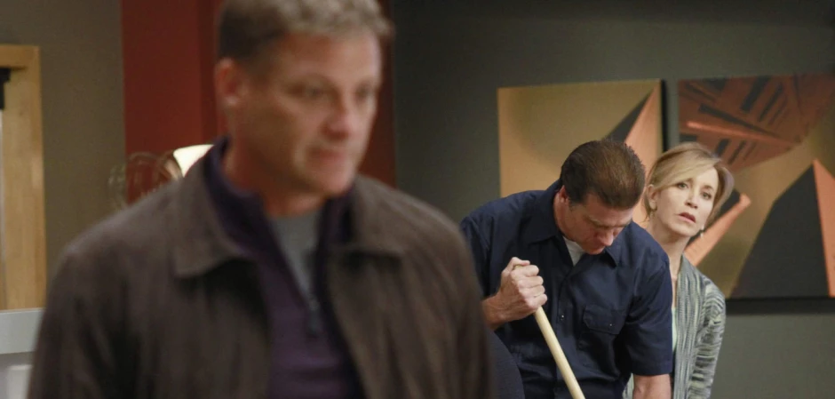 Кадры Отчаянные домохозяйки 8 сезон 10 эпизод