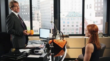 Кадры Отчаянные домохозяйки 8 сезон 19 эпизод