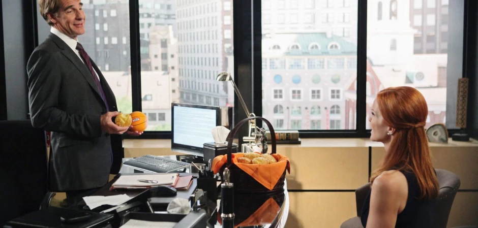 Кадры Отчаянные домохозяйки 8 сезон 19 эпизод