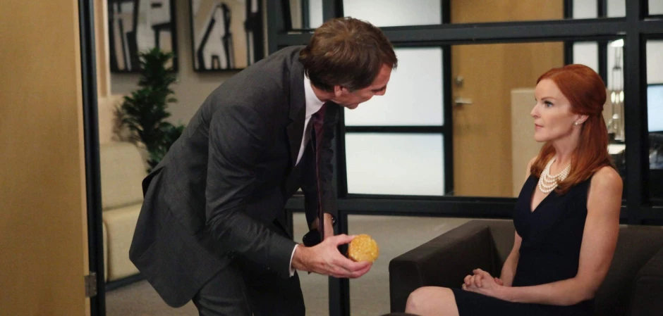 Кадры Отчаянные домохозяйки 8 сезон 19 эпизод