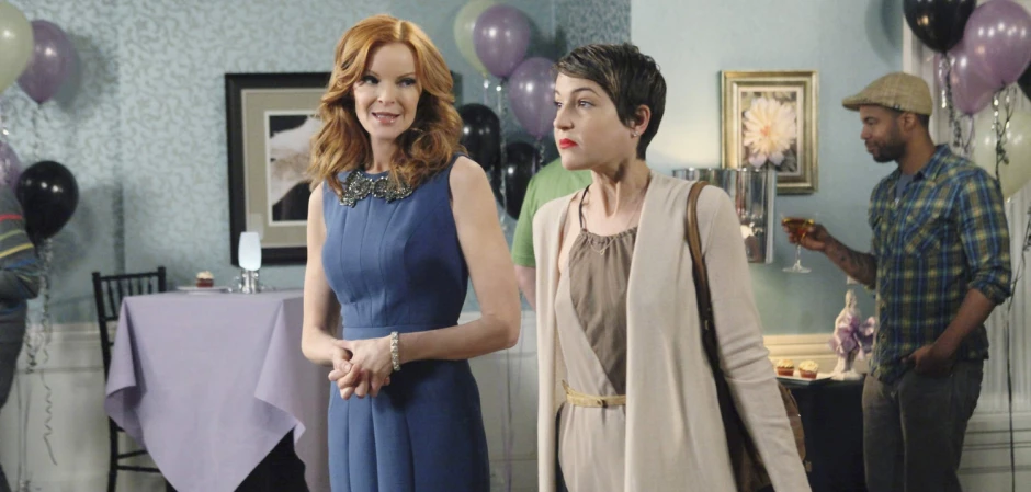 Кадры Отчаянные домохозяйки 8 сезон 18 эпизод