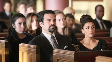 Кадры Отчаянные домохозяйки 8 сезон 17 эпизод