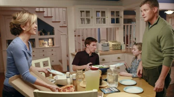 Кадры Отчаянные домохозяйки 8 сезон 10 эпизод